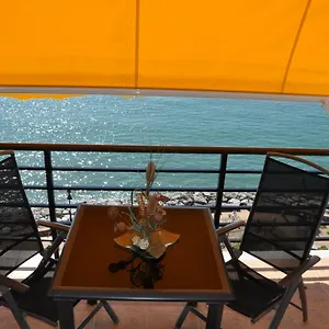 studio-vue-mer.hotelsinnerja.org/
